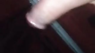 Squirta con 4 dita nella figa