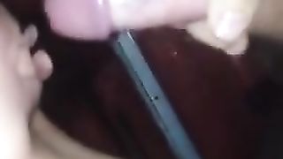 Squirta con 4 dita nella figa