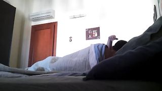 Filma la scopata all'insaputa della fidanzata