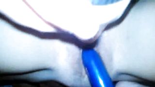 Cazzo dildo e vibratore in figa