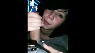 Moretta 18enne sbocchina il fidanzatino