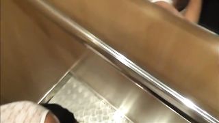 Scopata in ascensore con la segretaria