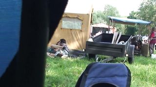 Sesso durante il concerto all'aperto