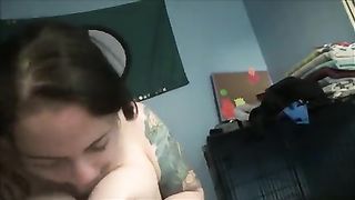 Fidanzata sega il cazzo con le sue tettone