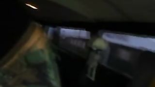 Scopata nel furgone per soldi