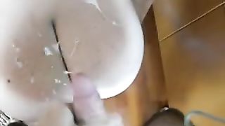 Anteprima del video: Schizzo sulle poppe della mia EX ragazza