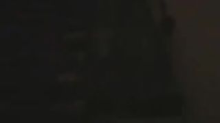 Filmati di nascosto mentre chiavano in lavanderia