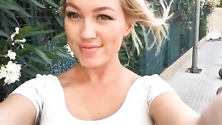 Inculata in albergo dopo lo shopping