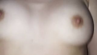 Innaffio di sborra mia moglie