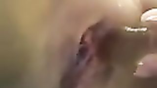 Anteprima del video: Voglio un cazzo grosso che MI SFONDI LA FICA