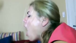 Pecorizzata sul tavolo con violenza