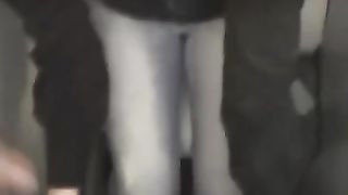 Pompino nella toilet dell'aereo