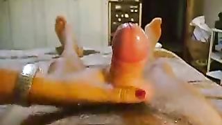 La maialina gioca con il mio cazzo