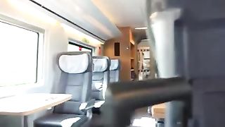 Bocchino con ingoio sul treno in Germania