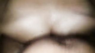 Mi sculaccia mentre mi incula a sangue