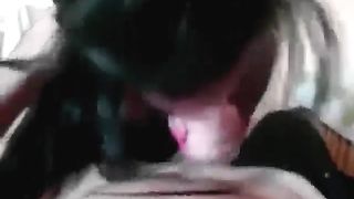 Le va di traverso la sborra del fidanzato