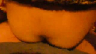 Mi incula mentre guardiamo la TV