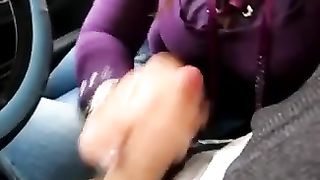 Me lo faccio ciucciare da una 18enne di Scampia