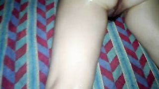 Roberta la troia adora pigliarlo nel culo