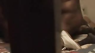 La moglie offerta a 3 negroni