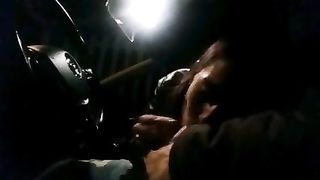 Pompino notturno in auto da mia moglie Ilenia