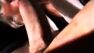 La mia signora spompina un ragazzino in tangenziale