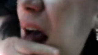 Dai fammi sentire come URLI MENTRE TI SCOPO !!!