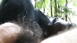 La Cagna succhia il cazzo e lecca il culo