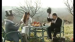 Alice nel Paese delle PornoMeraviglie FILM PORNO