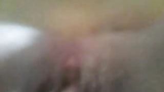 Mi sgrilletto e squirto per voi