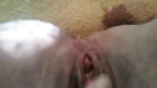 Mi sgrilletto e squirto per voi