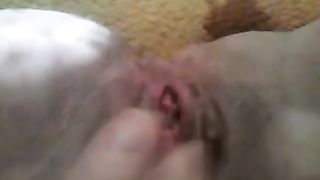 Mi sgrilletto e squirto per voi