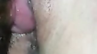 Anteprima del video: Gliela lecco bene a mia moglie ?