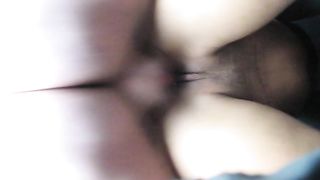 Mi fotto una prostituta alla pecorina in auto