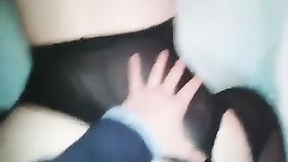 La insulto mentre la sfondo da dietro