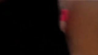 18enne italiana si masturba davanti alla TV