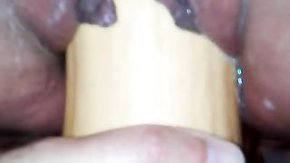 Mia moglie si masturba con una zucca !