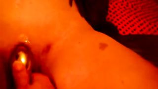 Masturbo Alice con l'ovetto vibrante ed il dildo