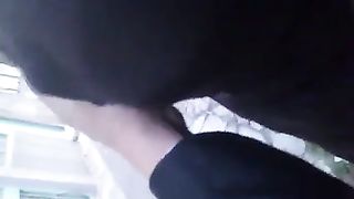 La mia collega mi fa sborrare nel vicoletto