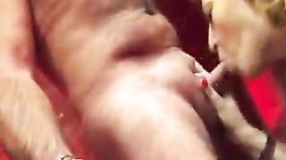 Alla mia mogliettina piace ciucciare