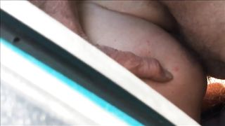 In auto con una MILF rossa