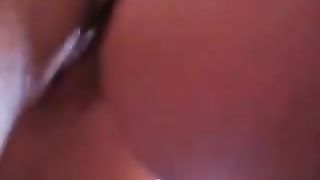 Gliela lecco e lei urla di piacere