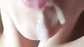 Le farcisco la bocca di sborra