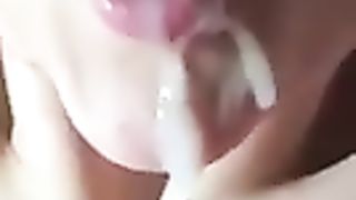 Anteprima del video: Le farcisco la bocca di sborra