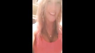 Non per essere puttana ma BACIATEMI IL CULO !