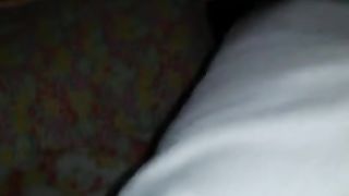 Piano piano in culo mentre nostra figlia dorme