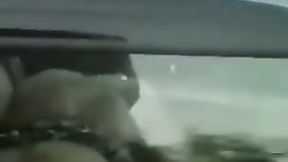 NUN CE POSSO CREDE gli sta a fa UN POMPINO !!!