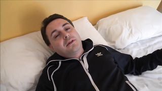 Il porno di Andrea Diprè con Julia de Lucia