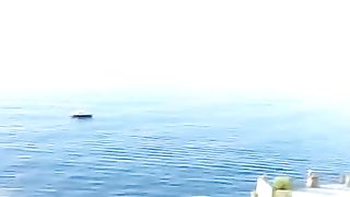 Si gode il panorama mentre la chiavo da dietro