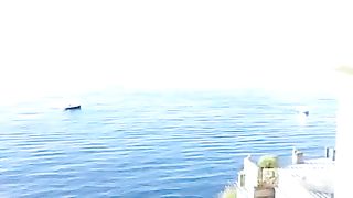 Si gode il panorama mentre la chiavo da dietro